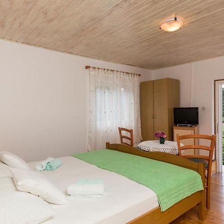 Apartments Miskovic Donje Celo Номер фото