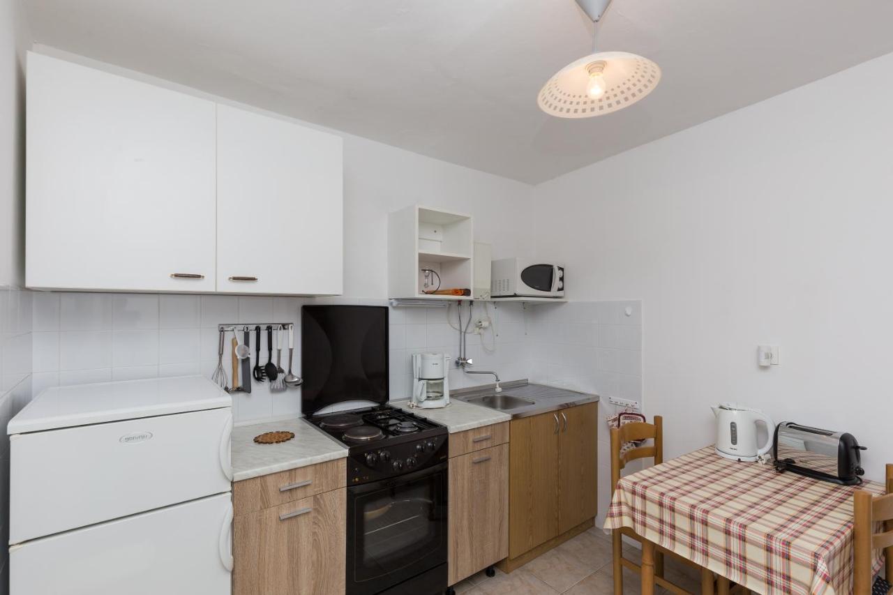 Apartments Miskovic Donje Celo Номер фото