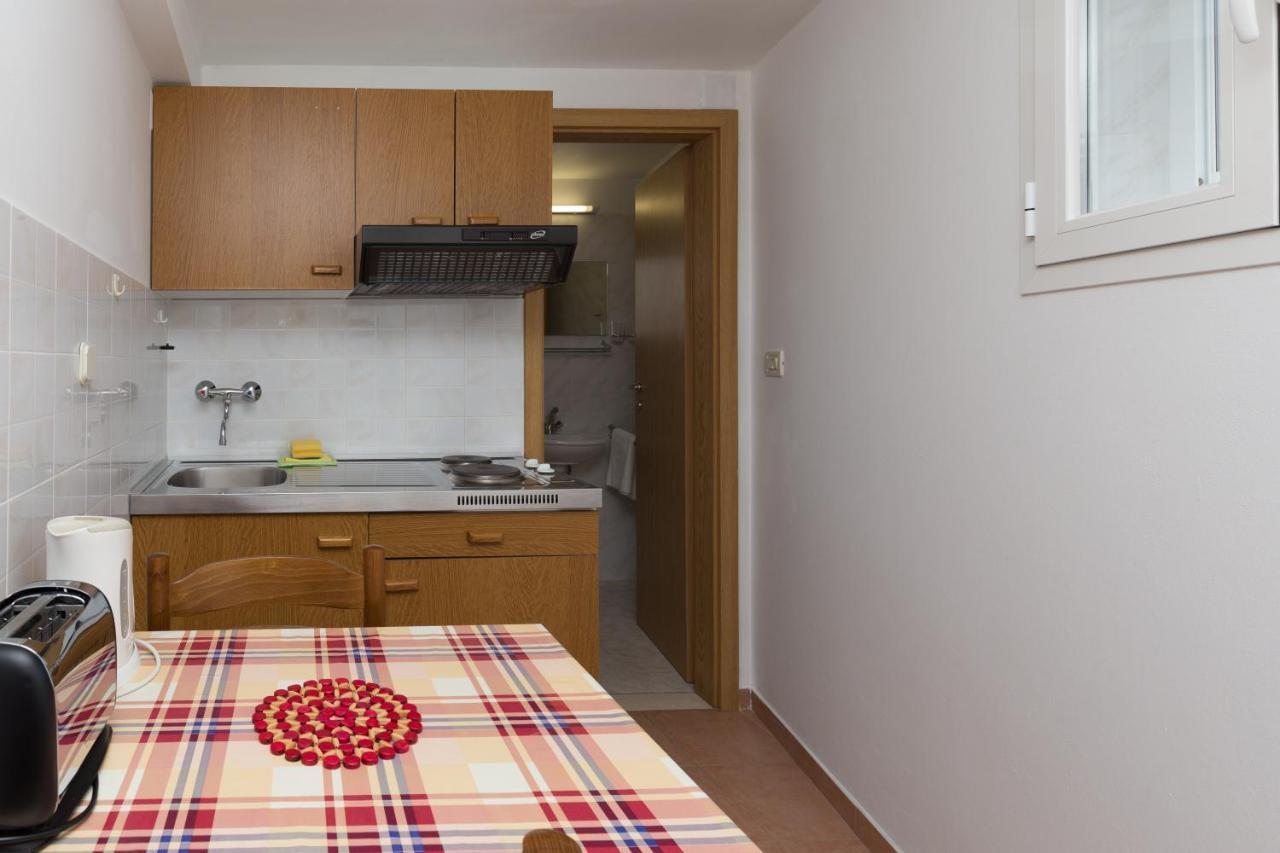 Apartments Miskovic Donje Celo Номер фото